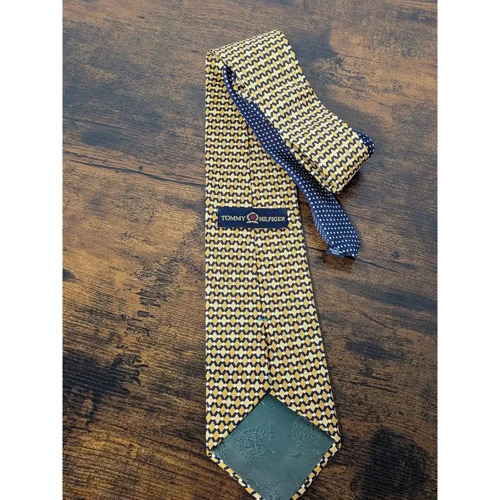 Tommy Hilfiger Italian Silk Tie Blue Gold Geometric Pattern USA Made 58